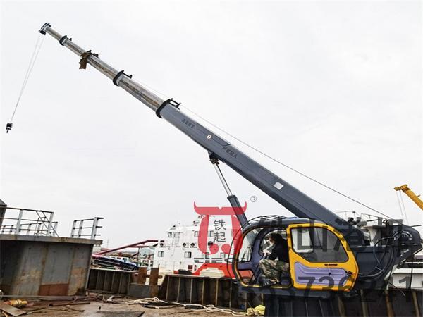 山東煙臺(tái)船用起重機(jī)廠家 2t防爆型船用起重機(jī)安全操作指南